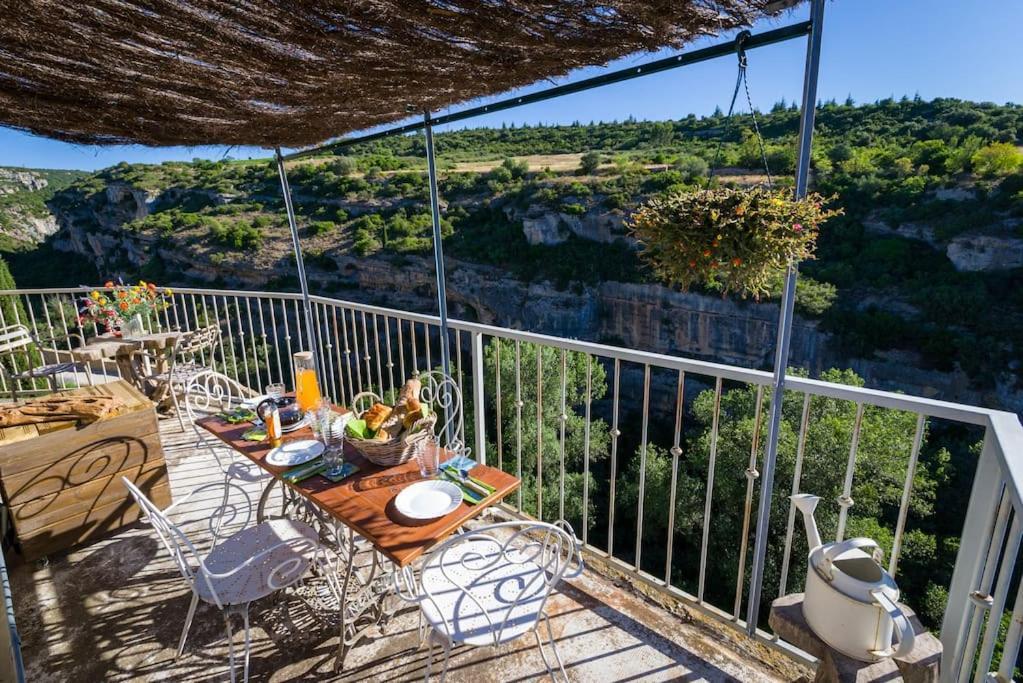 Le Brianyourhosthelper Apartment Minerve Exterior foto