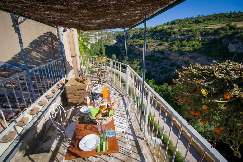 Le Brianyourhosthelper Apartment Minerve Exterior foto